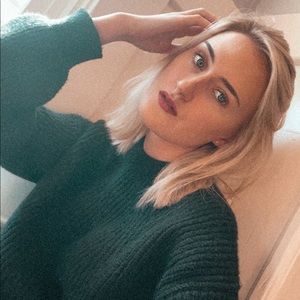 Meet your Posher, Elizabeth